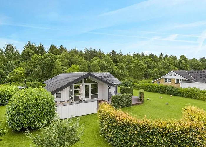 Сasa de vacaciones Naimi - 30km From The Sea By Interhome *