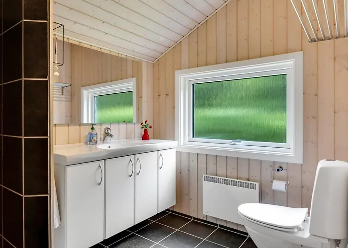 Naimi - 30km From The Sea By Interhome