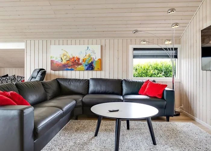 Naimi - 30km From The Sea By Interhome